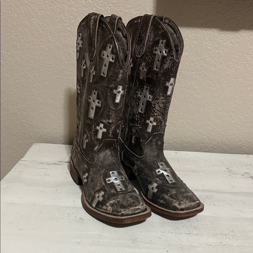 Brown Cowboy Boots with Silver Cross Accents